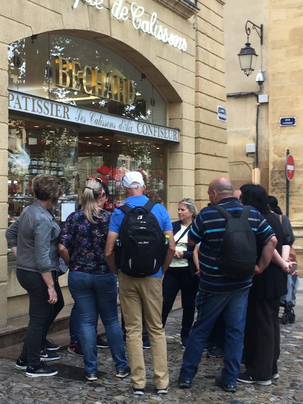 Tour guide in Provence - Image 12