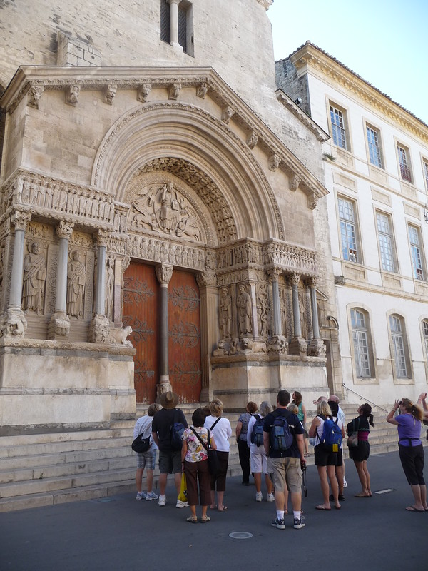 Tour guide in Provence - Image 11