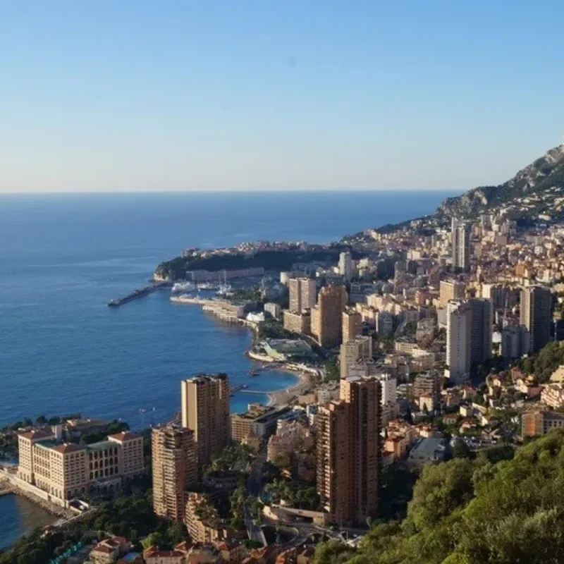 Caroline : tour guide in Monaco