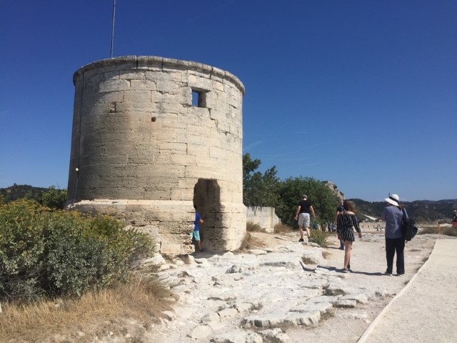 Guided tour in Les Baux-de-Provence, Romain Bouchaud