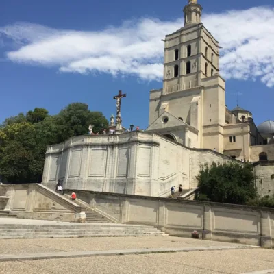 Private tour in Avignon – 4 hours