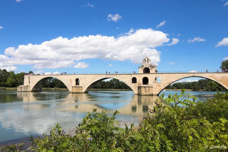 Tour to Avignon