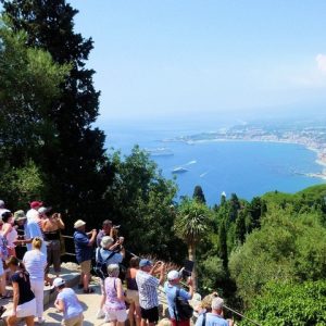 Tour guide in Nice