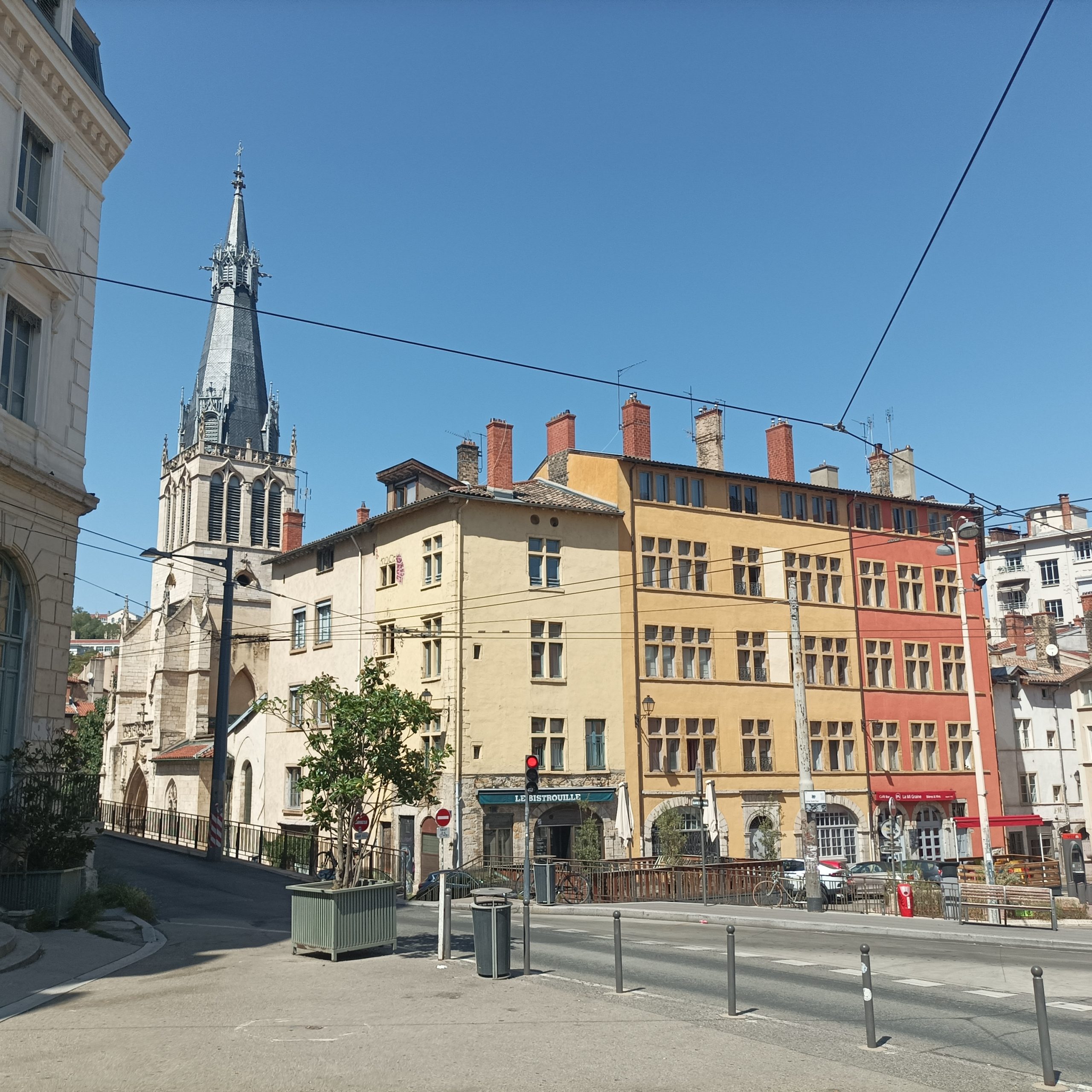 Guided tour in Lyon, Romain Bouchaud