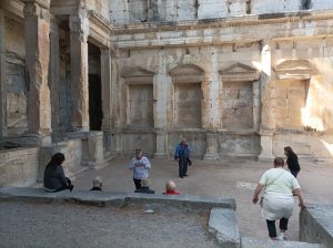 Guided tour in Nîmes, Romain Bouchaud