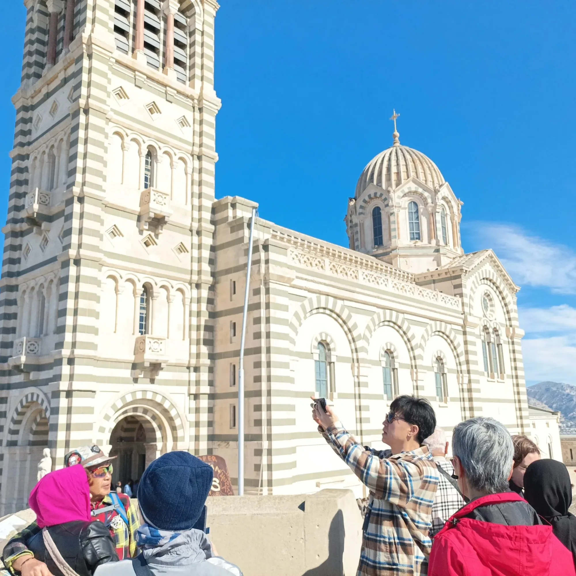 The professional tour guides in France