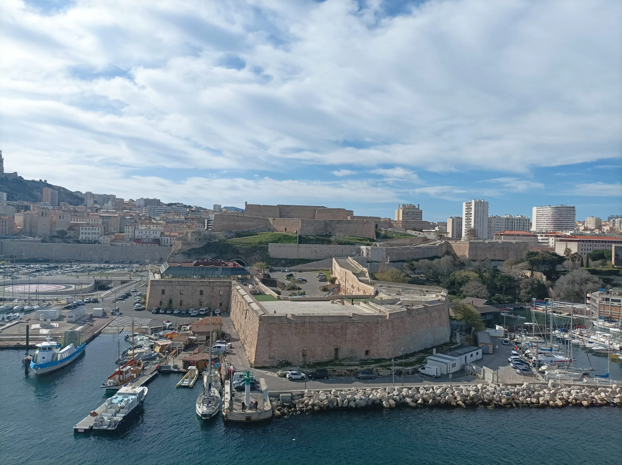 Ringreis Marseille'i, Romain Bouchaud