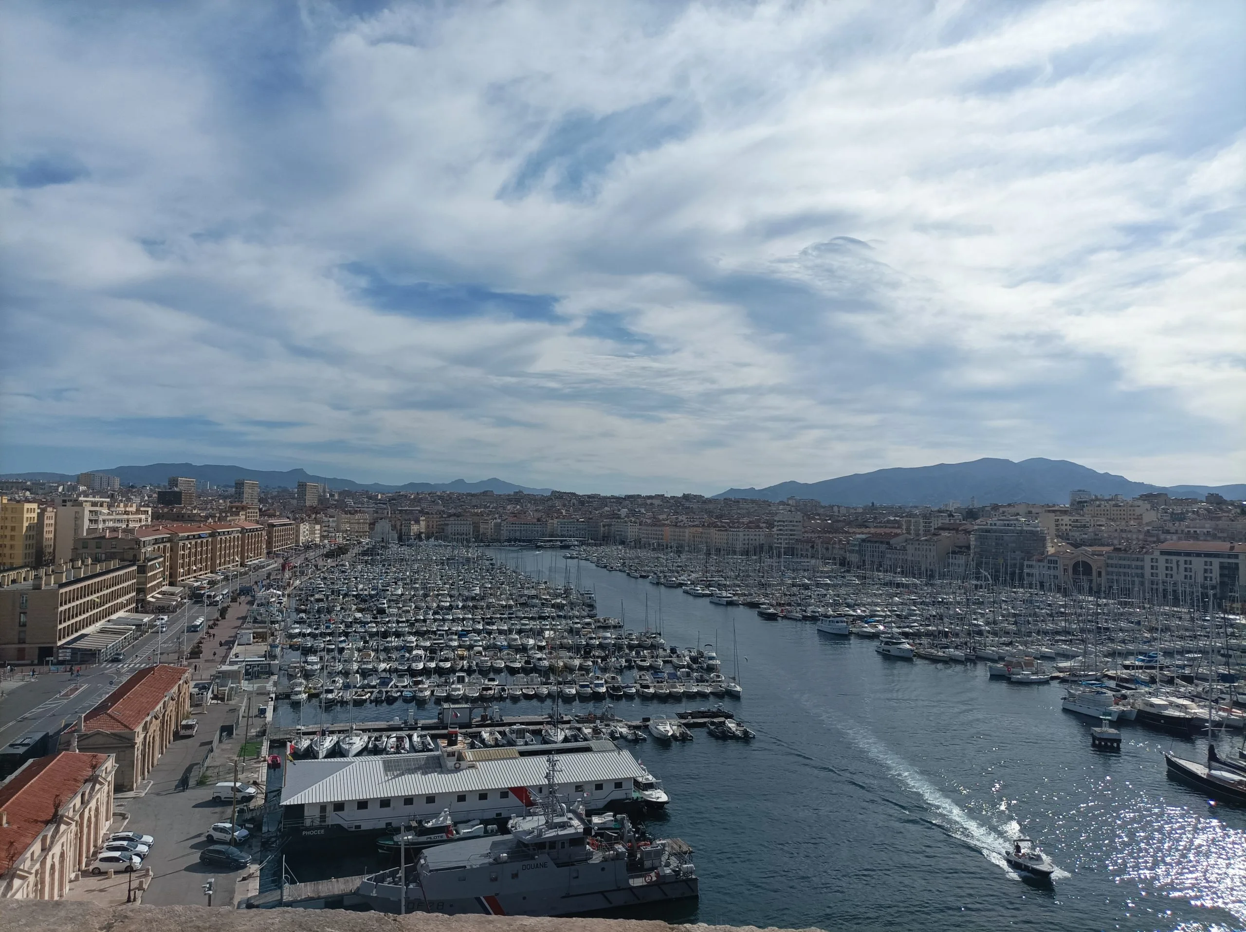 Tour in Marseille, Romain Bouchaud