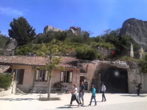 Guided tour in Les Baux-de-Provence, Romain Bouchaud