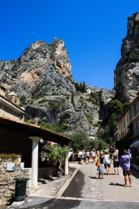 Wycieczka do Moustiers-Sainte-Maries