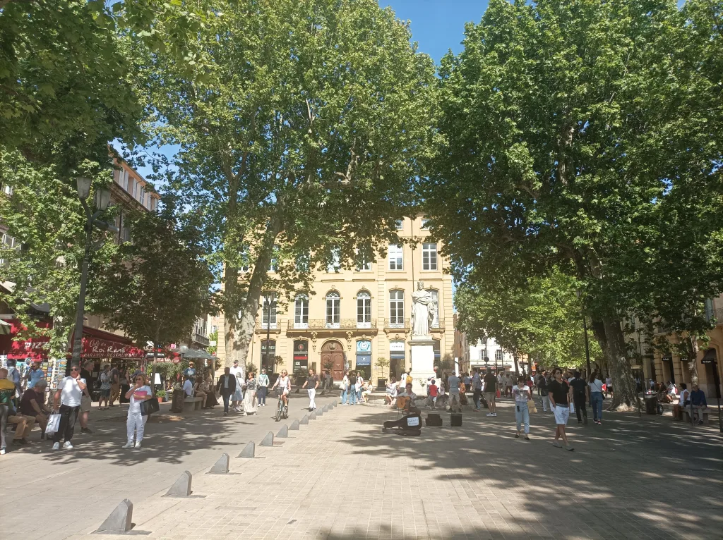 Tour guide in Aix-en-Provence, Romain Bouchaud