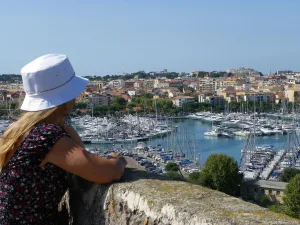 Tour guide in Antibes