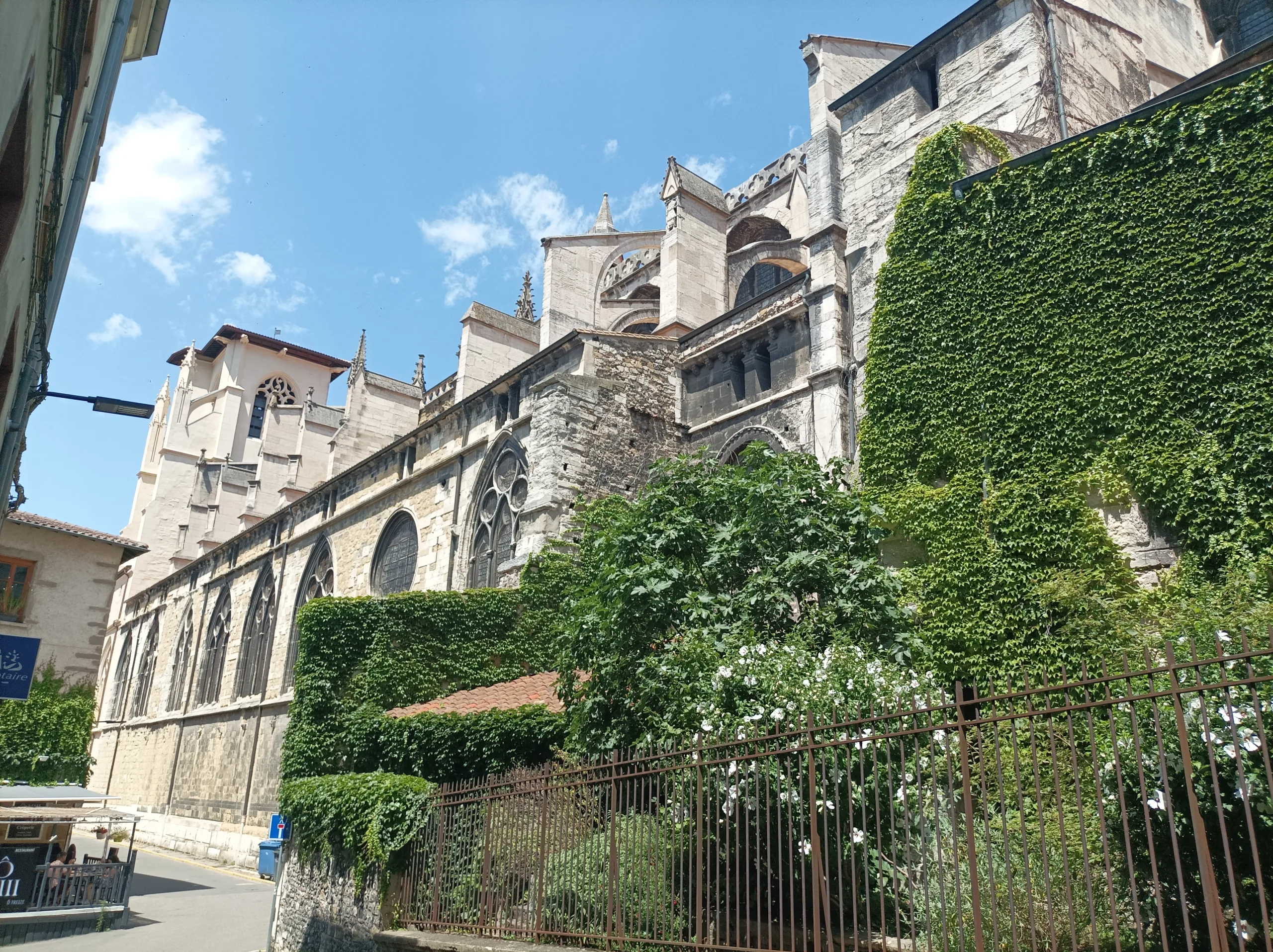 Guided tour in Vienne, Romain Bouchaud