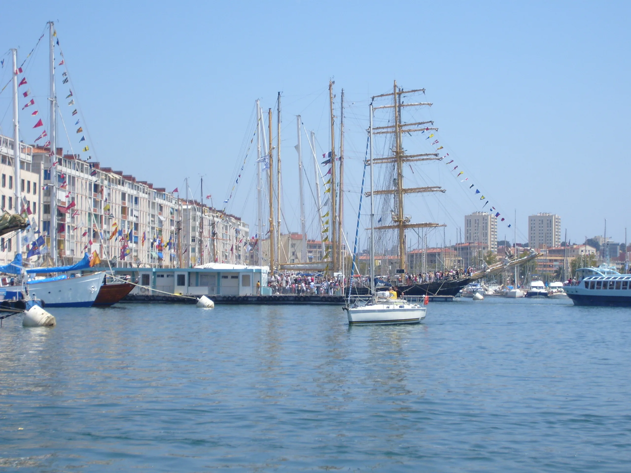 Guidet tur i Toulon, Romain Bouchaud