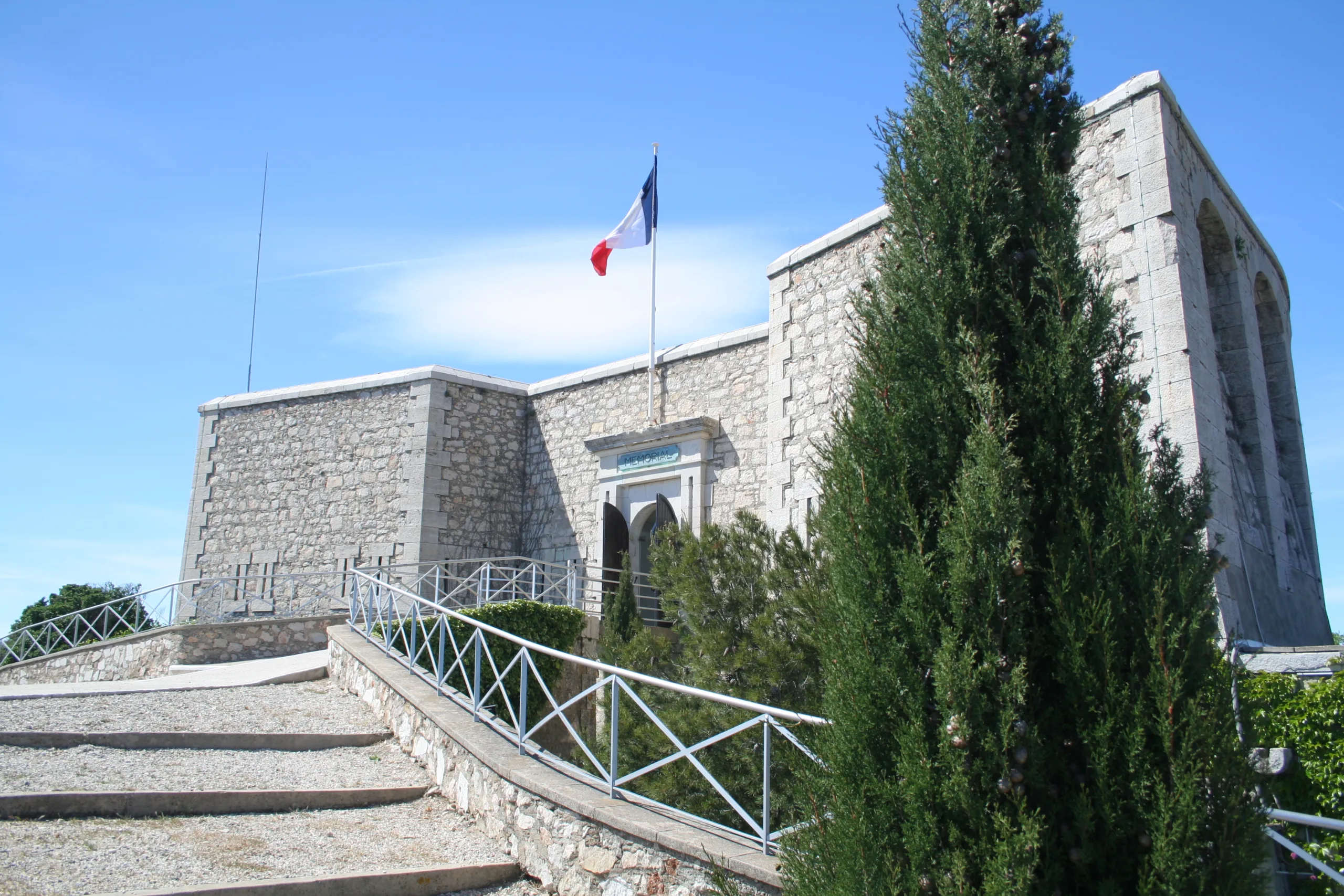 Guidet tur i Toulon, Romain Bouchaud