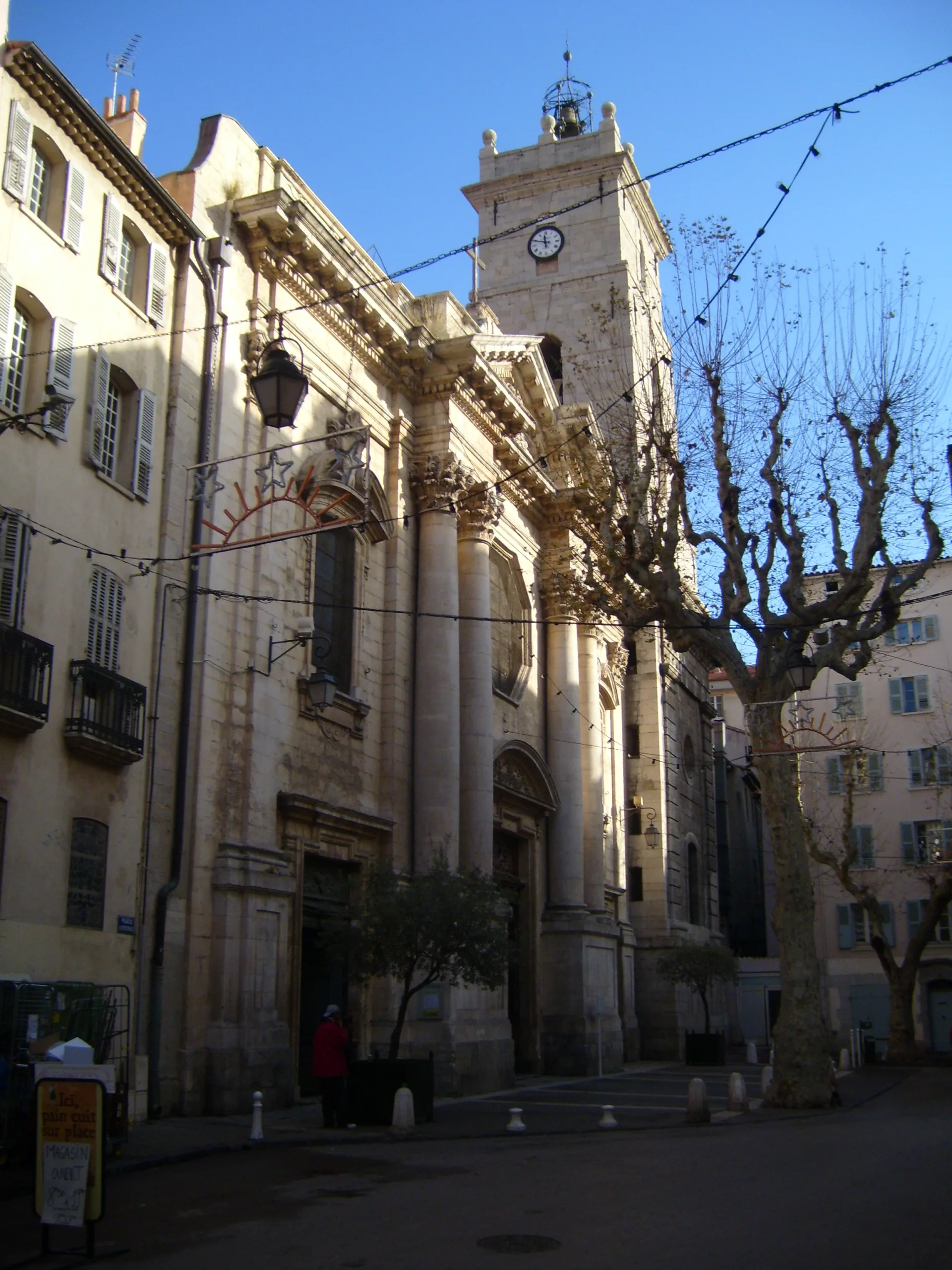 Guidet tur i Toulon, Romain Bouchaud