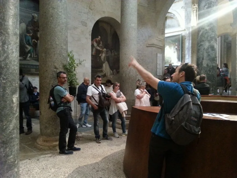 Guided tour in Aix-en-Provence, Romain Bouchaud