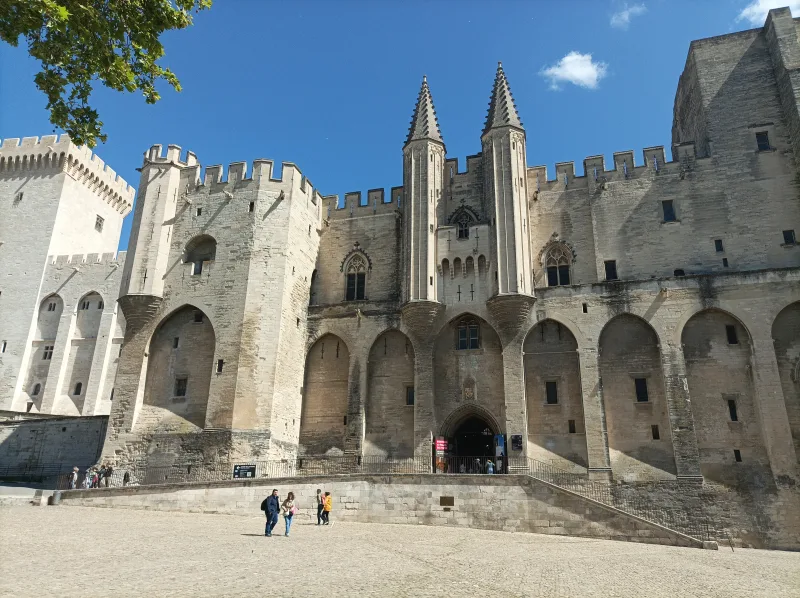 Private tour in Avignon, Romain Bouchaud, Guided tour of the Popes palace, Visit Avignon