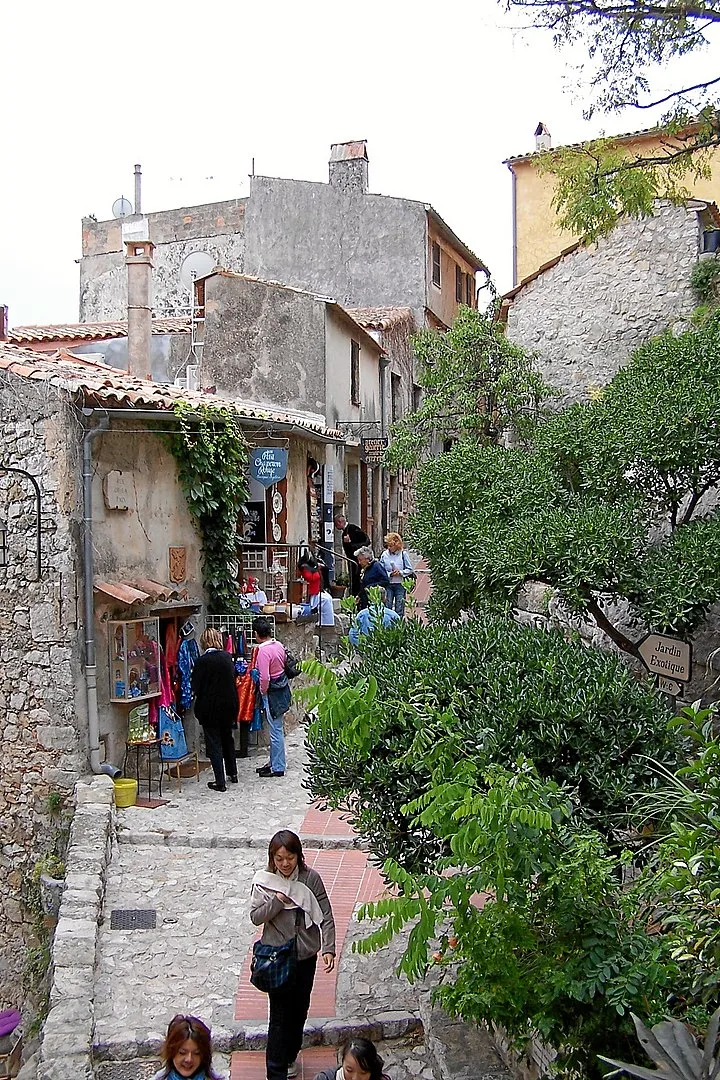 Tour to Eze
