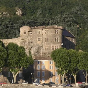 Guided tour in Tournon-sur-Rhône – 2 hours