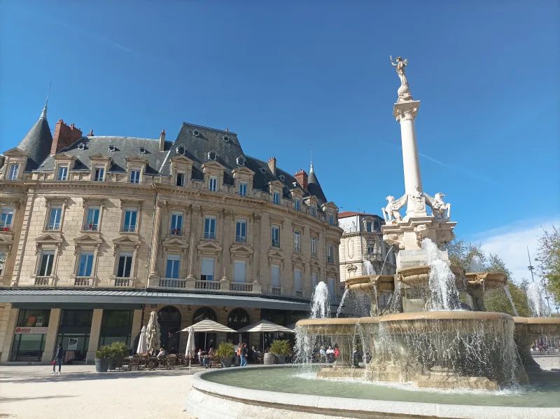 Guidad tur i Valence, Romain Bouchaud