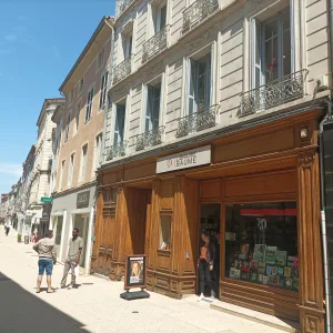 Guided tour in Montélimar – 2 hours